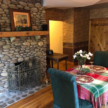 Smokies Bed And Breakfast - Evergreen Cottage Inn Пиджен-Фордж Экстерьер фото
