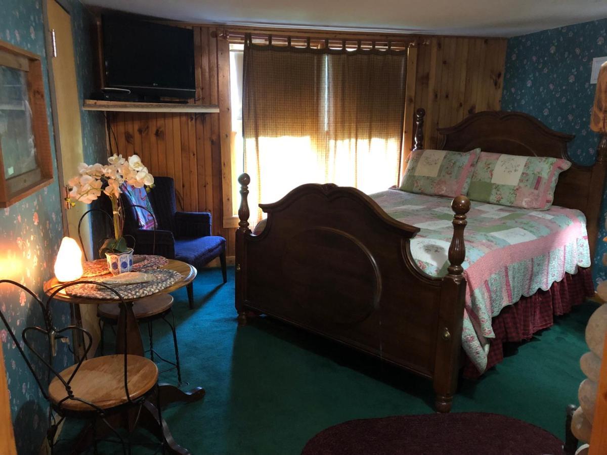 Smokies Bed And Breakfast - Evergreen Cottage Inn Пиджен-Фордж Экстерьер фото